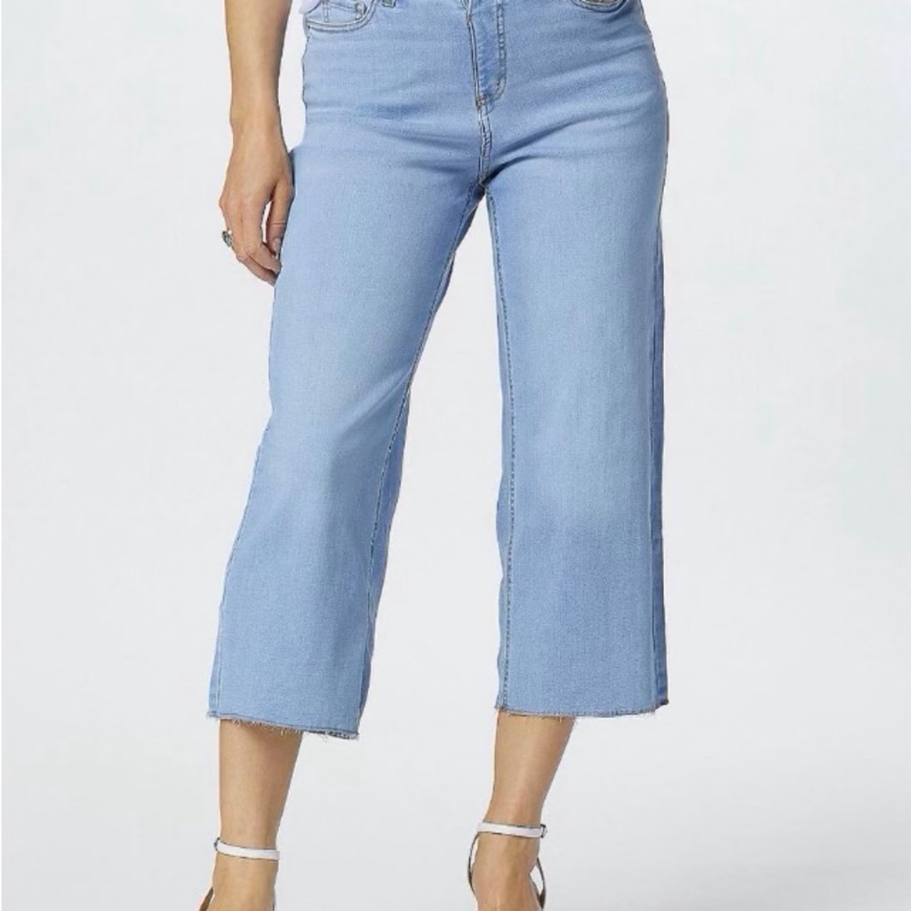 NWOT Denim & Co Cotton Blend Crop Jean Medium Wash 22WP Beach Market Casual